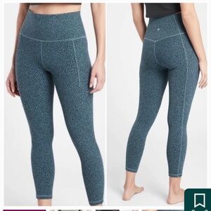 Athleta Sun Salutation Legging